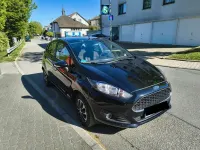 Second-hand Ford Fiesta 101 CP (74 kW) 2017 Negru Hatchback