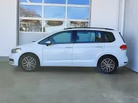 Gebraucht VW Touran Comfortline 122 PS (89 kW) 2022 Pure white Van / Kleinbus