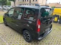 Gebraucht Peugeot Partner 111 PS (81 kW) 2012 Schwarz Van / Kleinbus
