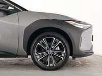 Gebraucht Toyota bZ4X 150 kW (204 PS) 2023 Precious metal (1l5)/ black (202) SUV
