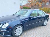 Gebraucht Mercedes E500 306 PS (225 kW) 2004 Blau Limousine