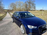 Gebraucht Audi A3 Ambiente 125 PS (91 kW) 2015 Blau Kleinwagen