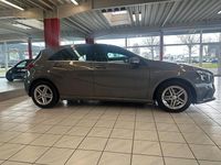 Gebraucht Mercedes A200 136 PS (100 kW) 2016 Grau Limousine