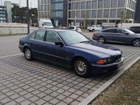 Gebraucht BMW 523 170 PS (125 kW) 1999 Blau Limousine