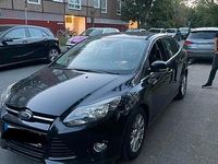 Second-hand Ford Focus 150 CP (110 kW) 2011 Negru Berlinǎ