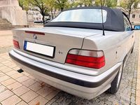 Gebraucht BMW 320 Cabriolet Exclusive 150 PS (110 kW) 1998 Silber Cabrio
