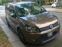 Gebraucht VW Touran 105 PS (77 kW) 2011 Braun Van / Kleinbus