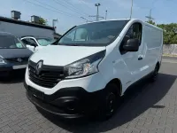 Gebraucht Renault Trafic Komfort 120 PS (88 kW) 2016 Weiß Van / Kleinbus
