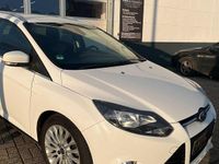 Usata Ford Focus 116 CV (85 kW) 2013 Bianco Station wagon
