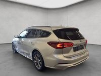 Gebraucht Ford Focus ST-Line X 125 PS (91 kW) 2023 Moondust silber metallic Kombi