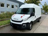 Second-hand Iveco Daily 160 CP (117 kW) 2019 Alb Berlinǎ