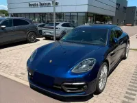 Gebraucht Porsche Panamera 4 E-Hybrid 462 PS (339 kW) 2021 Blau Kleinwagen