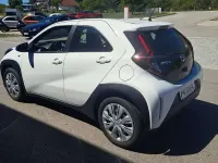 Gebraucht Toyota Aygo X X-play 72 PS (52 kW) 2023 Super white SUV
