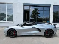 Neu Corvette C8 481 PS (353 kW) 2025 Gka blade silver Cabrio