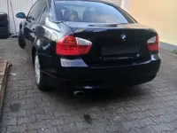Gebraucht BMW 318 143 PS (105 kW) 2007 Schwarz Limousine