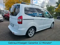 Gebraucht Ford Tourneo Courier Sport 95 PS (69 kW) 2017 Weiß Van / Kleinbus