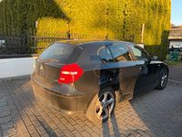 Second-hand BMW 116 122 CP (89 kW) 2010 Negru Hatchback