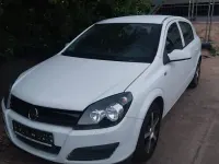 Gebraucht Opel Astra 90 PS (66 kW) 2006 Weiß Kleinwagen