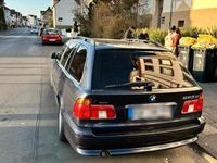 Gebraucht BMW 525 163 PS (119 kW) 2001 Blau Limousine