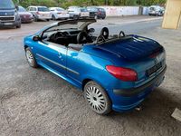 Gebraucht Peugeot 206 CC 136 PS (100 kW) 2002 Blau Cabrio