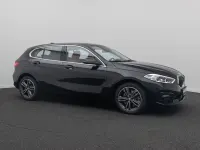 Gebraucht BMW 120 Sport Line 178 PS (130 kW) 2023 Saphirschwarz475 Kleinwagen