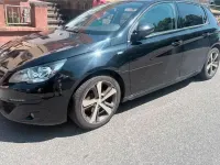 Gebraucht Peugeot 308 120 PS (88 kW) 2017 Schwarz Kleinwagen