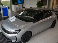 Gebraucht Opel Corsa 101 PS (74 kW) 2025 Silber m. / dach schwarz Kleinwagen
