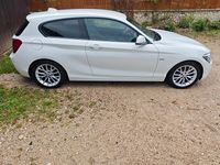 Gebraucht BMW 114 Advantage 102 PS (75 kW) 2013 Weiß Kleinwagen