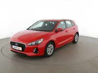 Gebraucht Hyundai i30 Select 101 PS (74 kW) 2017 Rot Limousine