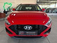 Gebraucht Hyundai i30 101 PS (74 kW) 2024 Rot Kombi