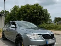 Gebraucht Skoda Superb 166 PS (122 kW) 2013 Blau Limousine