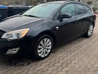 Second-hand Opel Astra 125 CP (91 kW) 2012 Negru Break