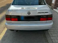 Gebraucht VW Vento 75 PS (55 kW) 1997 Silber Limousine