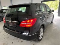 gebraucht Mercedes B200 PDC/Temp/Klima/SHZ/Navi