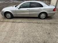 Gebraucht Mercedes E240 2002 Silber Limousine