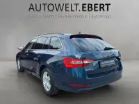 Gebraucht Skoda Superb 150 PS (110 kW) 2024 Blau Kombi
