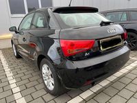 Gebraucht Audi A1 Attraction 86 PS (63 kW) 2010 Brillantschwarz Kleinwagen