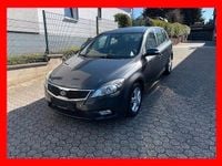 Gebraucht Kia Ceed Spirit 90 PS (66 kW) 2010 Grau Kleinwagen