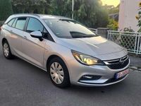Gebraucht Opel Astra 136 PS (100 kW) 2018 Silber Kombi