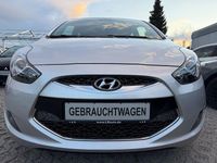 Gebraucht Hyundai ix20 125 PS (91 kW) 2012 Silber Kleinwagen