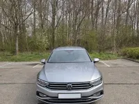 Gebraucht VW Passat 150 PS (110 kW) 2022 Silber Kombi