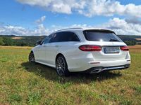 Gebraucht Mercedes E220 AMG line 200 PS (147 kW) 2023 Weiß Kombi