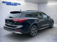 Gebraucht Ford Focus Active X 155 PS (114 kW) 2022 Agate black metallic Kombi