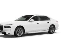 Neu BMW 740 299 PS (219 kW) 2025 Alpinweiss uni Limousine