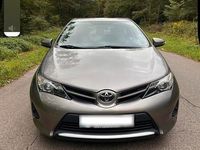 Gebraucht Toyota Auris 99 PS (72 kW) 2013 Grau Limousine