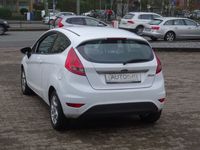 gebraucht Ford Fiesta 1.6TDCi Titanium *KLIMATRONIK *BLUETOOTH