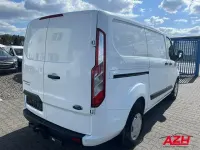 Używany Ford Transit Custom Trend 105 KM (77 kW) 2021 Biały Minivan