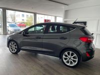 Gebraucht Ford Fiesta Titanium 101 PS (74 kW) 2017 Grau Kleinwagen