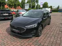 Gebraucht Ford Focus Titanium 125 PS (91 kW) 2024 Agate black Kombi