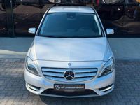 Gebraucht Mercedes B200 156 PS (114 kW) 2012 Silber Van / Kleinbus